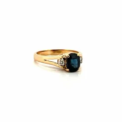 Solitaire saphir et diamants , or jaune 18 carats