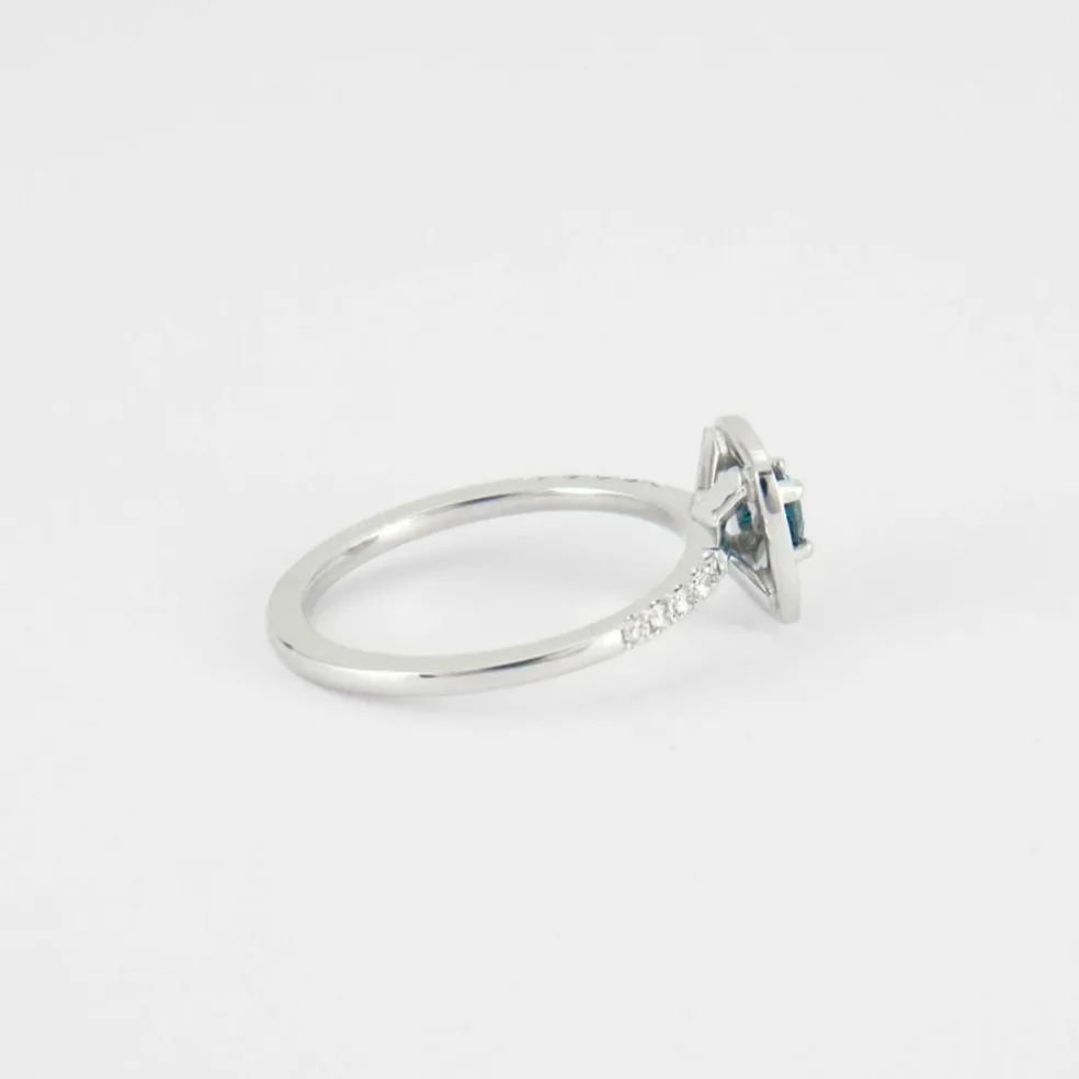 Solitaire topaze blue London et diamants