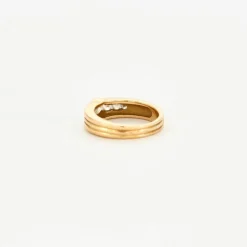 Solitaireor jaune diamant