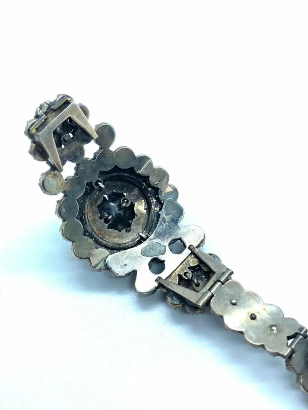 Somptueux bracelet grenat austro-hongrois
