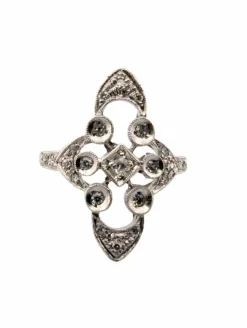 Superbe bague en platine avec diamants naturels