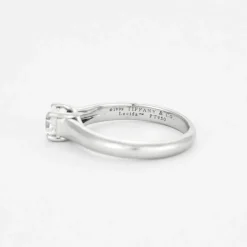 TIFFANY - Bague solitaire Lucida platine et diamants
