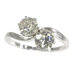 toi et moi diamond ring