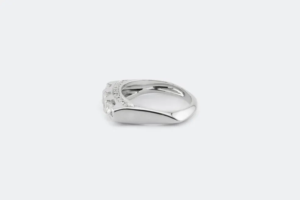 Trilogie en or blanc et diamants