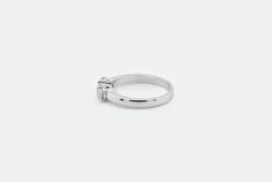 Trilogie en or blanc et diamants