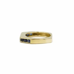 Triple bague Or jaune Diamants Emeraude Saphir Rubis