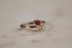Tu es à moi, bague en diamant, rubis, ancienne mine