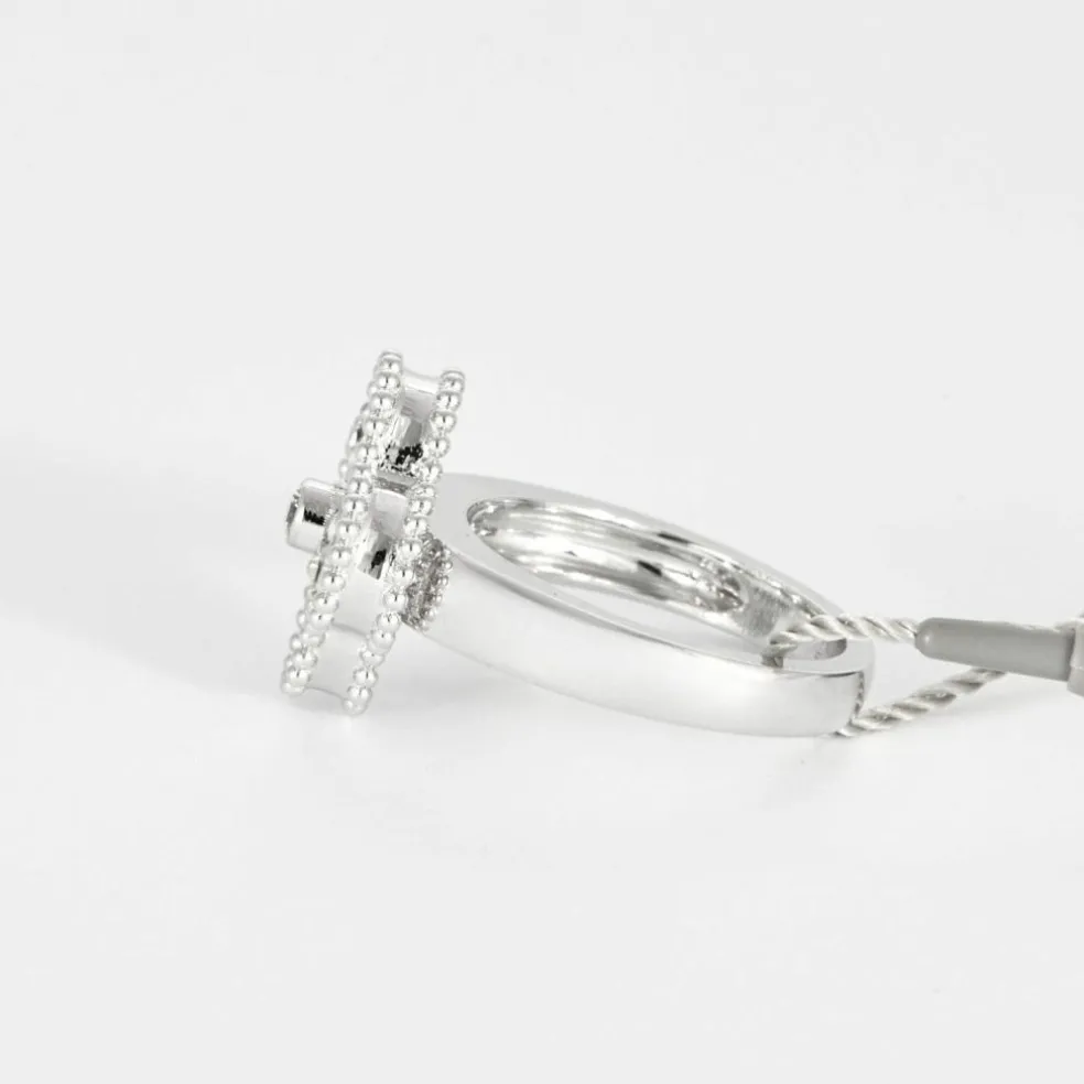 VAN CLEEF & ARPELS - Alhambra - Bague or blanc, nacre et diamant