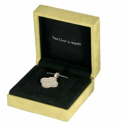 VAN CLEEF & ARPELS - Magic Alhambra - Sautoir or blanc et diamants