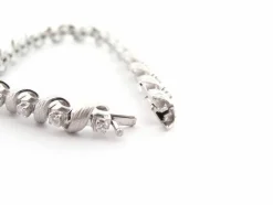 vintage bracelet art deco serti de 19 diamants 1.9ct en or blanc 18k 35gr